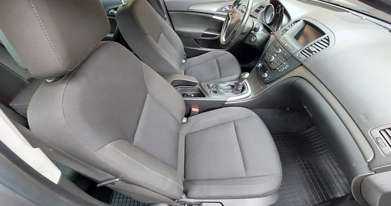 Opel Insignia cena 24900 przebieg: 157000, rok produkcji 2010 z Tuchola małe 301
